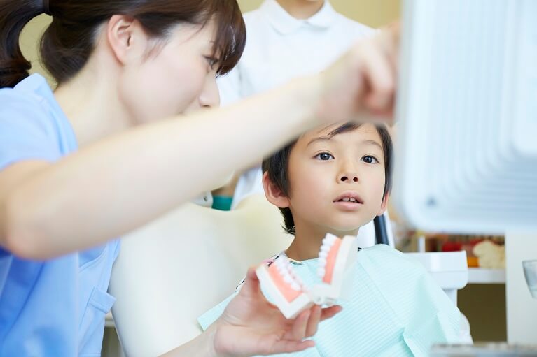 子供の永久歯が生えてこない…